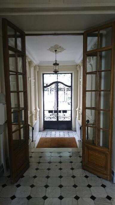 Lovely Refurbished Apartment Ница Екстериор снимка