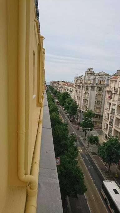 Lovely Refurbished Apartment Ница Екстериор снимка